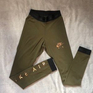 Nike sport leggings. Brand new with out tags